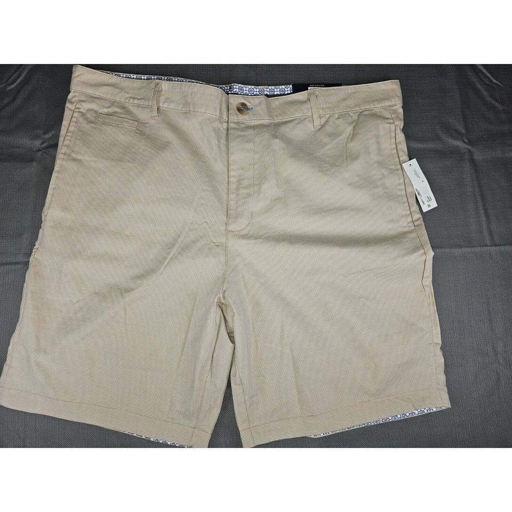 Tailorbyrd Men's Khaki Tailored Fit Textured Shorts‎ Size 40 NWT